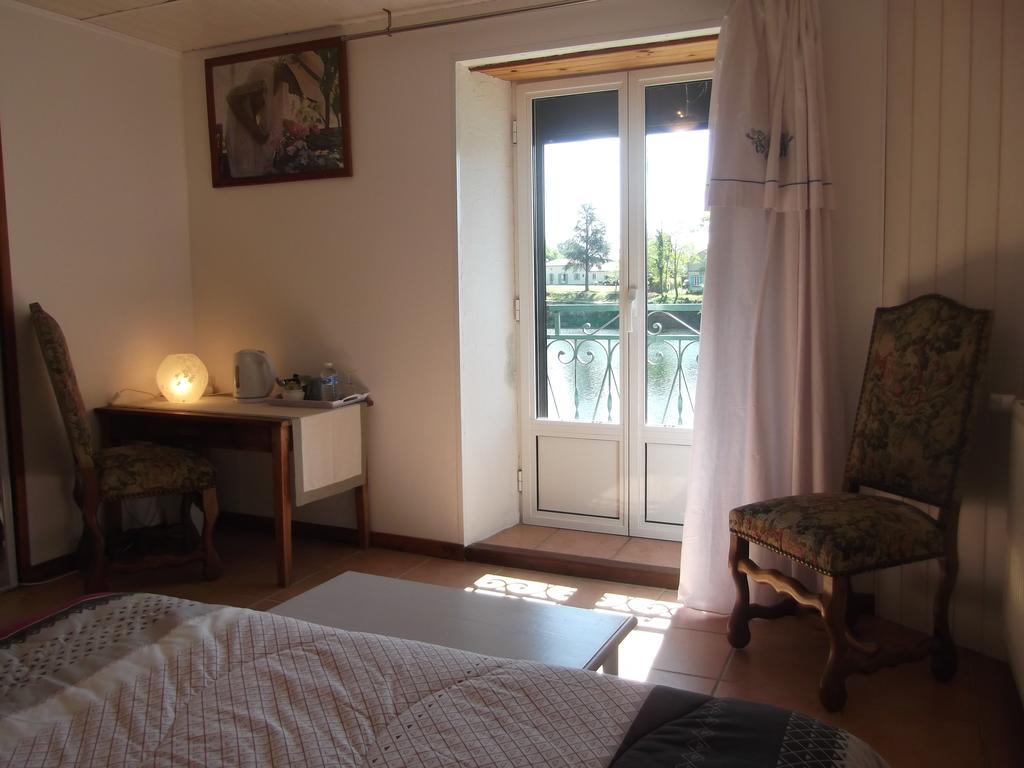 Chambres D'Hotes Moulin De Rigoulieres Saint-Sylvestre-sur-Lot Exterior foto